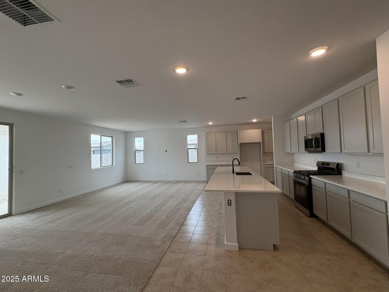18039 Larkspur Dr, Goodyear, AZ 85338