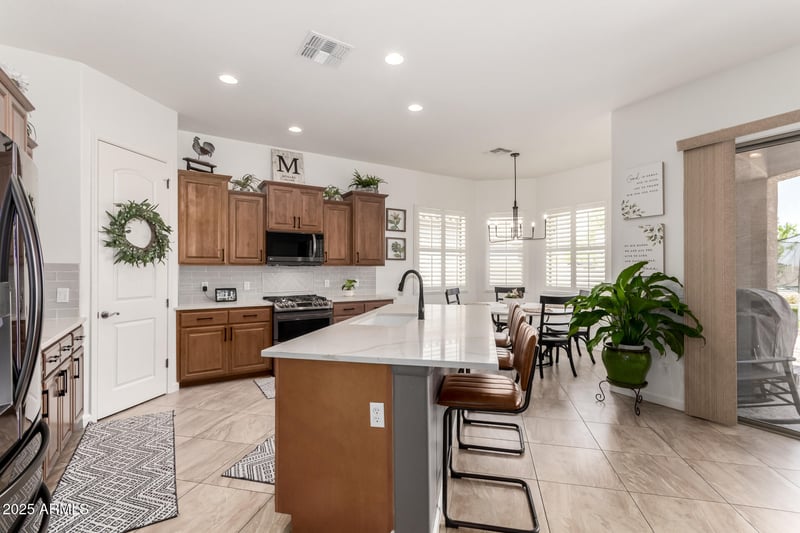 1804 Magdalena Ln, Phoenix, AZ 85041