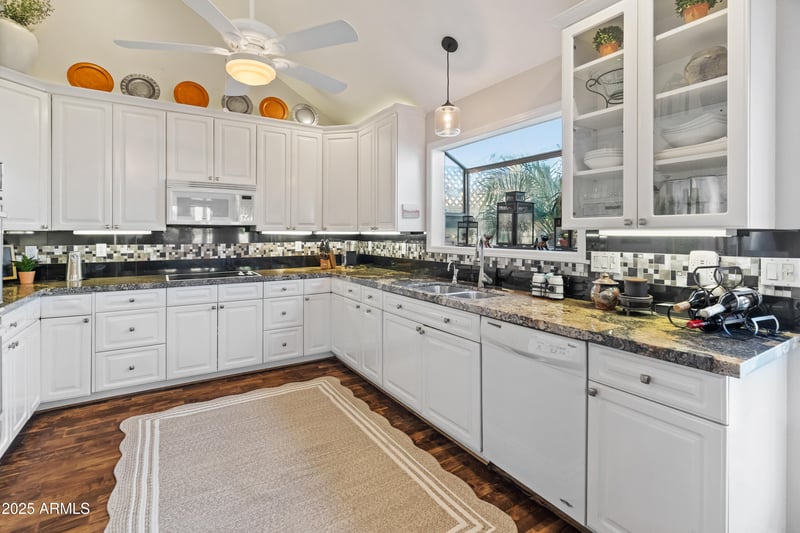 1804 Velvet Dr, Tempe, AZ 85284