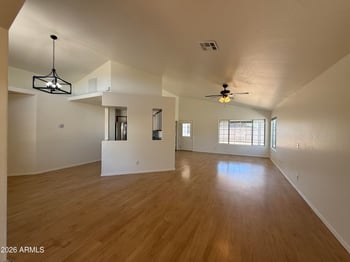 18042 41st St #A, Phoenix, AZ 85032