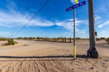 18044 Peak View Rd #metes & bounds, Surprise, AZ 85387