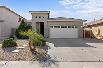 18045 Sunnyslope Ln, Waddell, AZ 85355