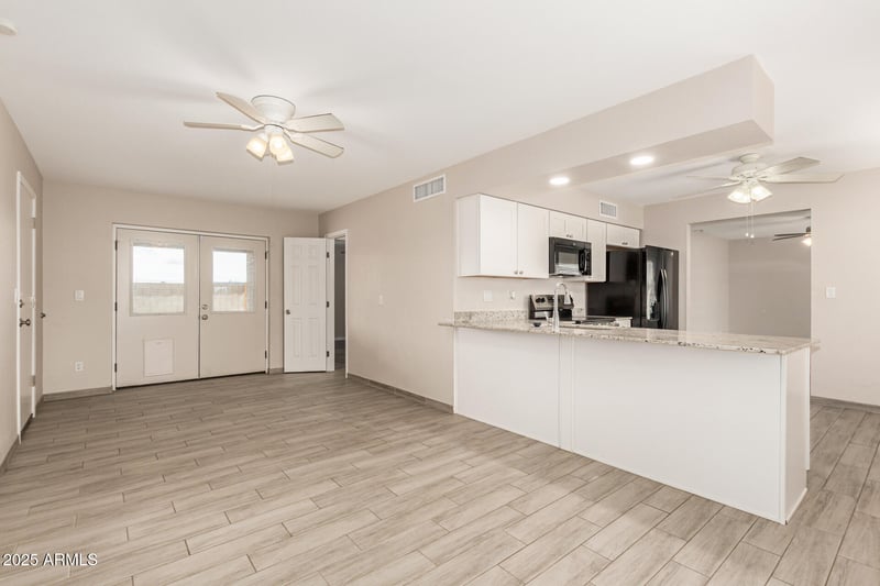 18046 20th Ave, Phoenix, AZ 85023