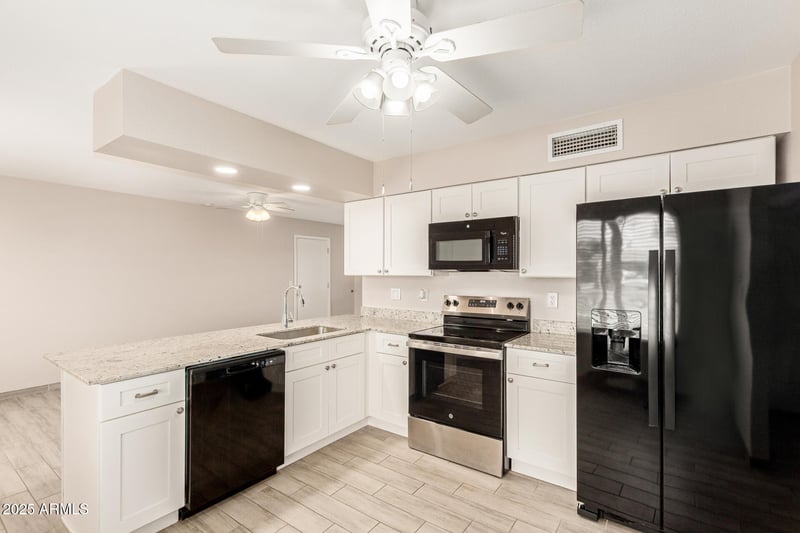 18046 20th Ave, Phoenix, AZ 85023