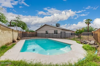 18046 20th Ave, Phoenix, AZ 85023