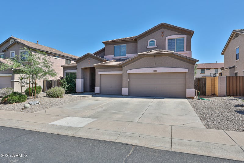 18047 Caribbean Ln, Surprise, AZ 85388