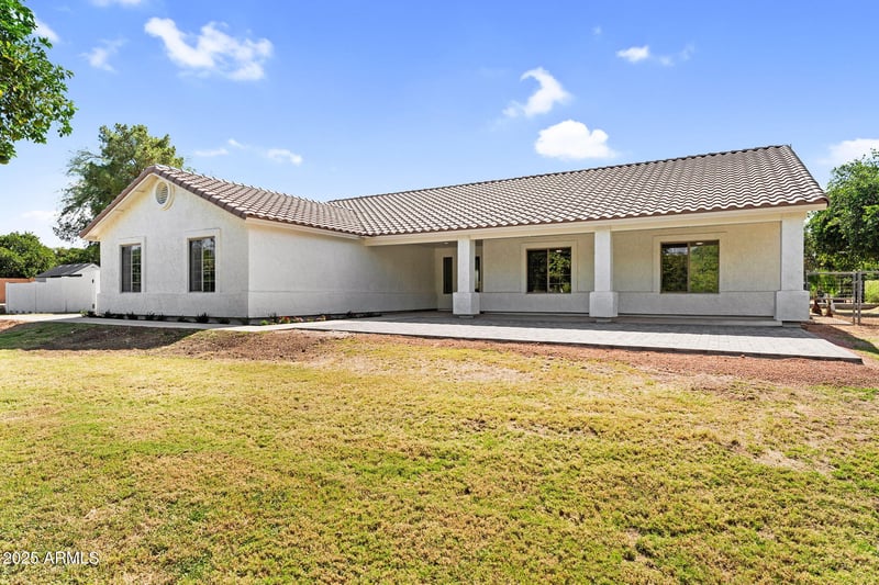 18047 Vencino St, Gilbert, AZ 85298