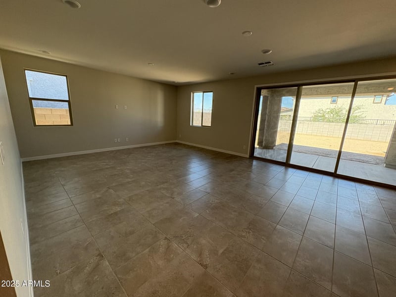 18048 Larkspur Dr, Goodyear, AZ 85338