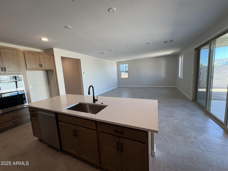 18048 Larkspur Dr, Goodyear, AZ 85338