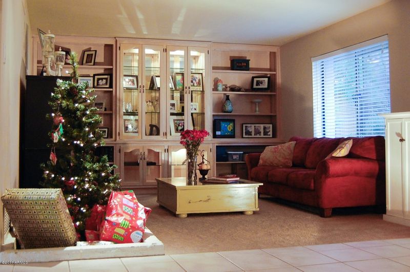 1805 E Manhatton Dr, Tempe, AZ 85282