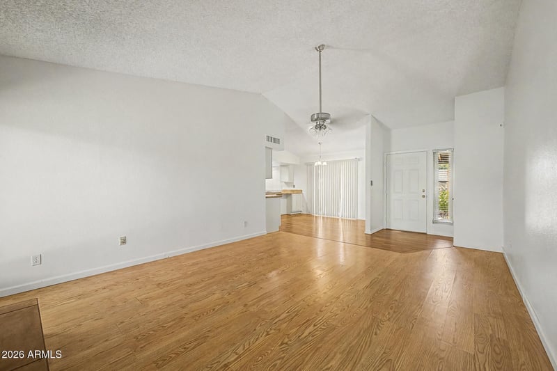 18052 N 45th Ave, Glendale, AZ 85308