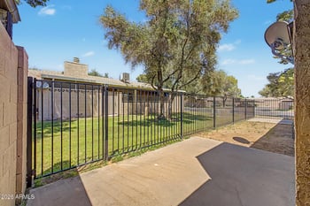 18052 45th Ave, Glendale, AZ 85308