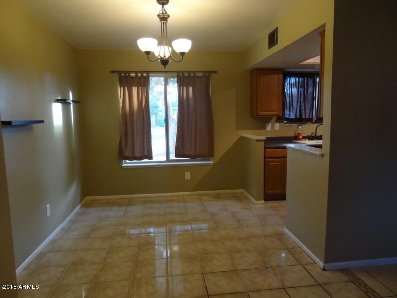 1806 E Saint Catherine Ave, Phoenix, AZ 85042