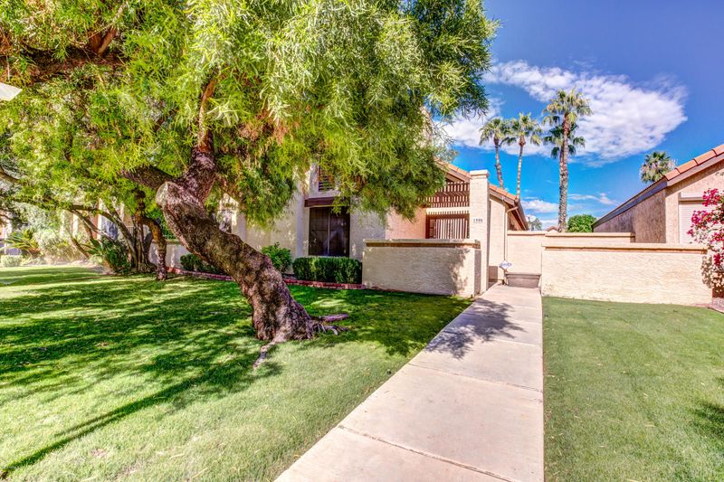 1806 E Velvet Dr, Tempe, AZ 85284