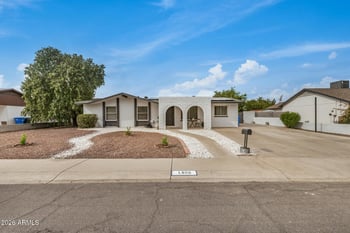 1806 Kerry Ln, Phoenix, AZ 85027