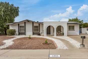 1806 Kerry Ln, Phoenix, AZ 85027