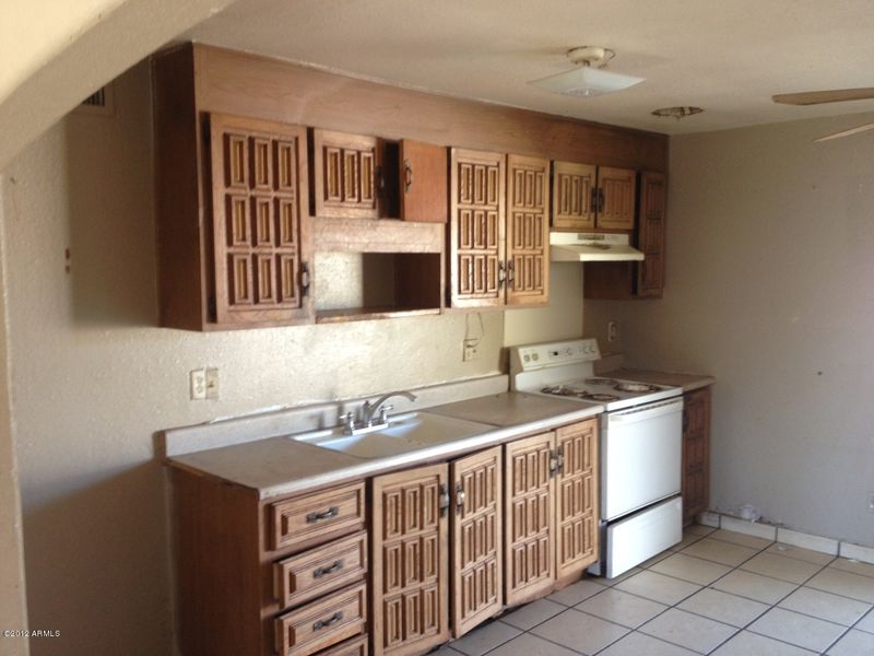 1806 N 68th Dr, Phoenix, AZ 85035