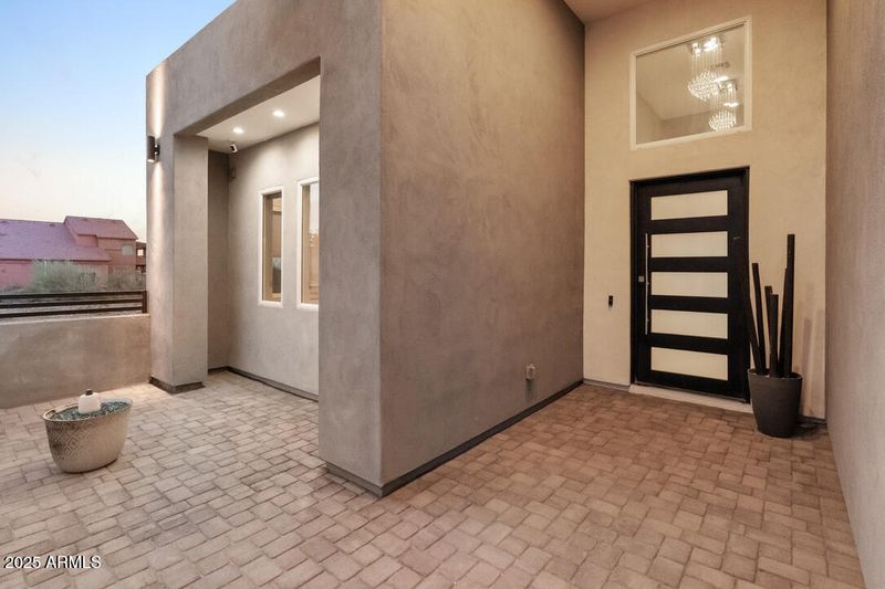1806 W Mcneil St, Phoenix, AZ 85041