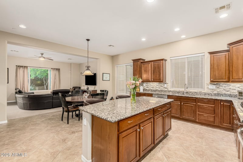 1806 W Yellow Bird Ln, Phoenix, AZ 85085