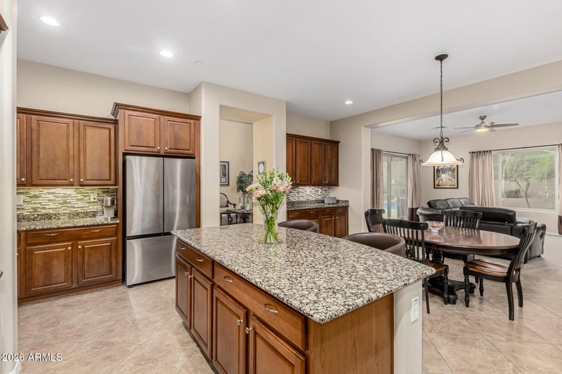 1806 W Yellow Bird Ln, Phoenix, AZ 85085
