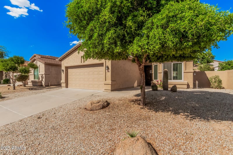 1806 Windsong Dr, Phoenix, AZ 85045