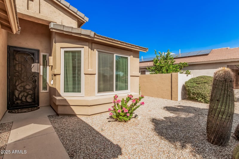 1806 Windsong Dr, Phoenix, AZ 85045
