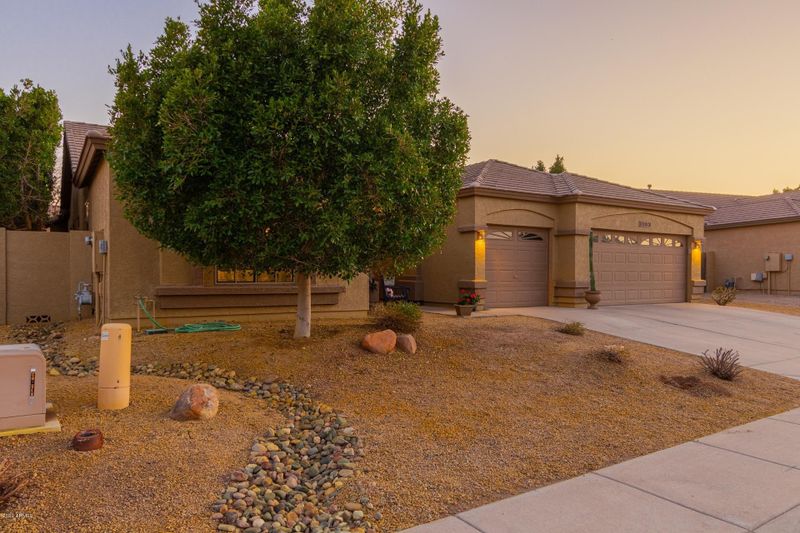 18063 W San Alejandro Dr, Goodyear, AZ 85338