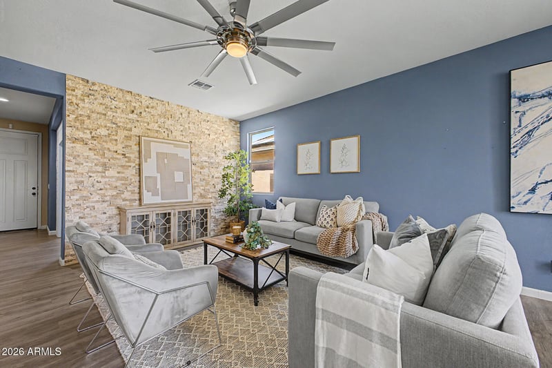 18064 Louise Dr, Surprise, AZ 85387