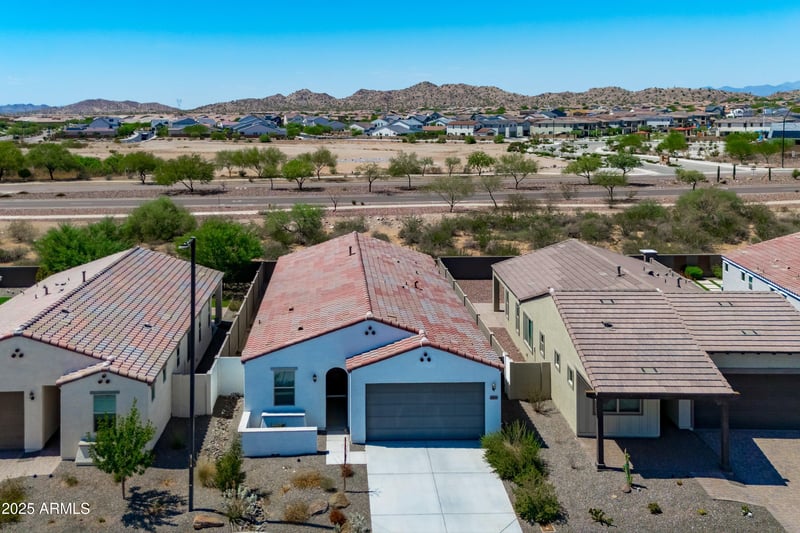 18068 Amber Ridge Way, Goodyear, AZ 85338