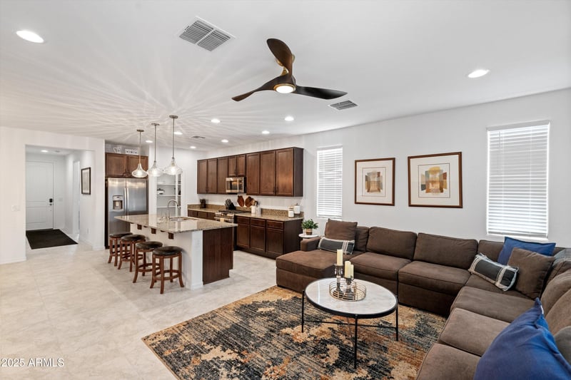18068 Amber Ridge Way, Goodyear, AZ 85338
