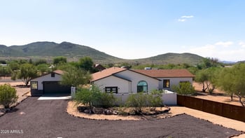 1807 Joy Ranch Rd, Phoenix, AZ 85086