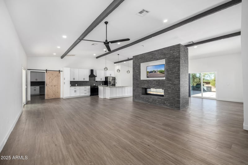 1807 Joy Ranch Rd, Phoenix, AZ 85086