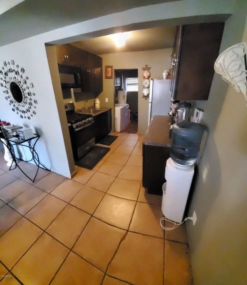 1807 N 38th Ln, Phoenix, AZ 85009