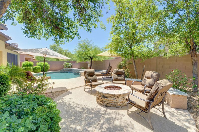 1807 W Brianna Rd, Phoenix, AZ 85085