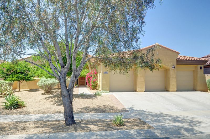 1807 W Brianna Rd, Phoenix, AZ 85085