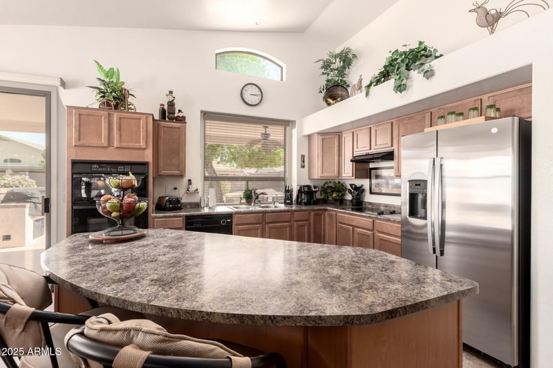 18077 Sammy Way, Surprise, AZ 85374