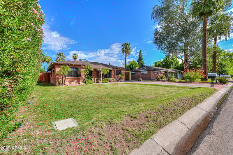 1808 Luke Ave, Phoenix, AZ 85016
