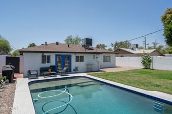 1808 Pinchot Ave, Phoenix, AZ 85016