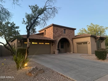 18086 Las Cruces Dr, Goodyear, AZ 85338