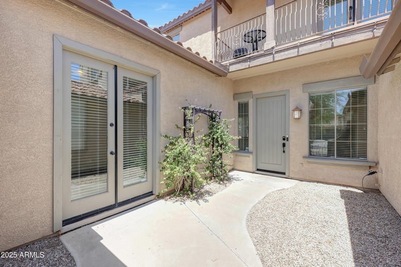 18088 La Mirada Dr, Goodyear, AZ 85338