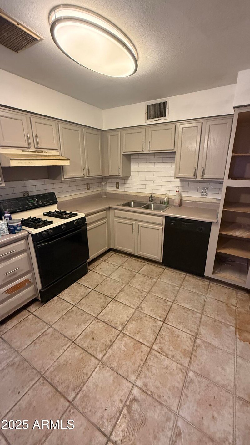 1809 7th Ave, Phoenix, AZ 85007