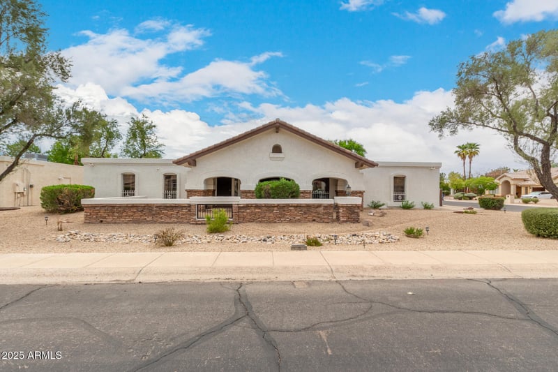 1809 Carver Rd, Tempe, AZ 85284