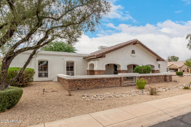 1809 Carver Rd, Tempe, AZ 85284