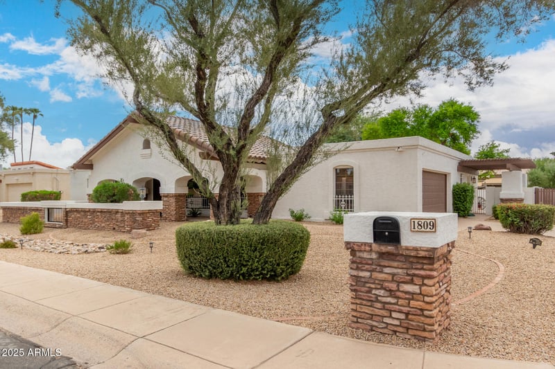 1809 Carver Rd, Tempe, AZ 85284