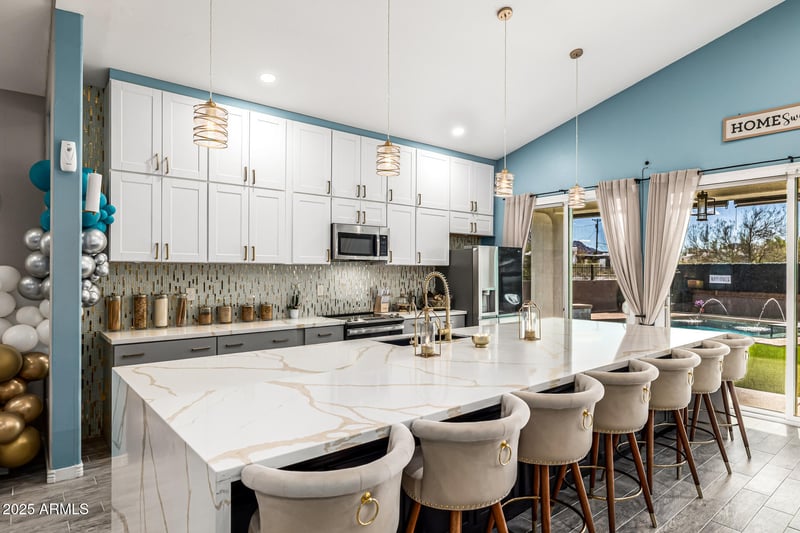 1809 Gwen St, Phoenix, AZ 85042