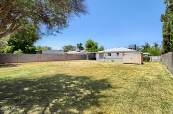 1809 Heatherbrae Dr, Phoenix, AZ 85015