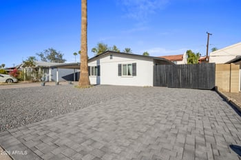 1809 N 42nd St, Phoenix, AZ 85008