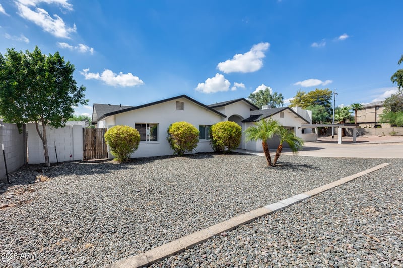 1809 Ronald Rd, Phoenix, AZ 85022