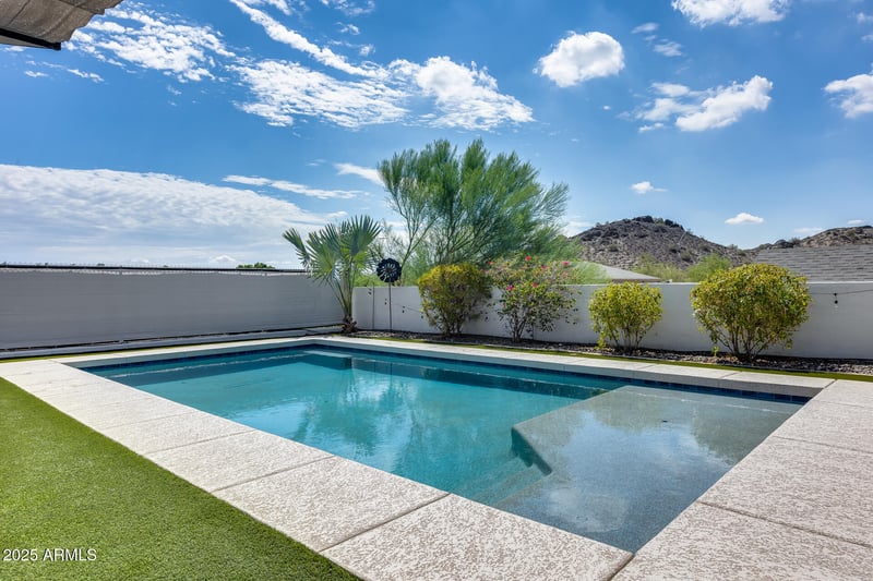 1809 Ronald Rd, Phoenix, AZ 85022