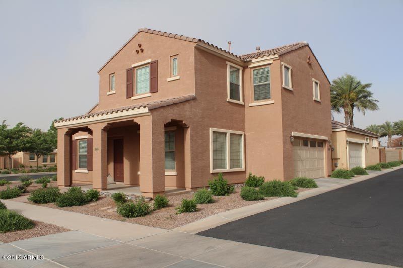 1809 S Balboa Dr, Gilbert, AZ 85295
